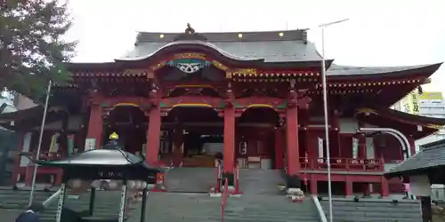 成田山札幌別院新栄寺の本殿・本堂