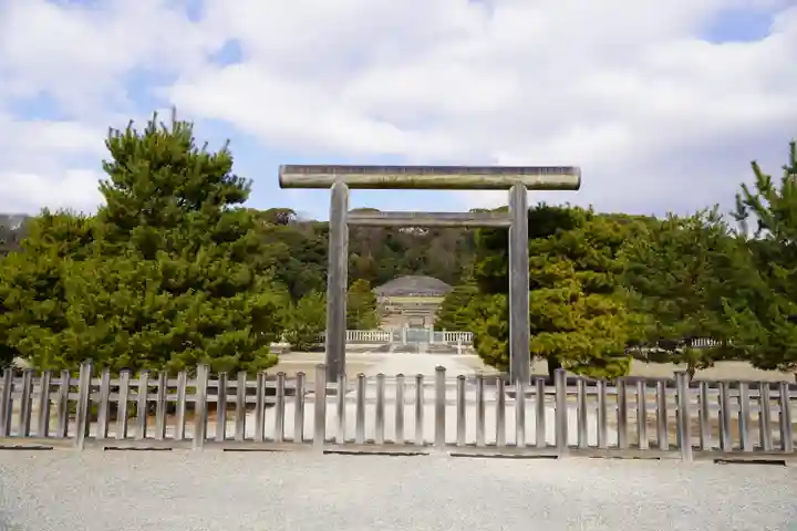 明治天皇伏見桃山陵(京都府)