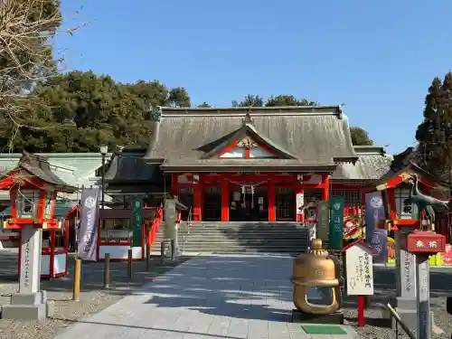 箱崎八幡神社の{uncategorized: "未分類", other: "その他", undefined: "問題あり", building: "その他建物", grave: "お墓", sacred_gate: "鳥居", guardian: "狛犬", statue: "像", buddha: "仏像", history: "歴史", nature: "自然", garden: "庭園", animal: "動物", pagoda: "塔", temizu: "手水舎", mountain_gate: "山門・神門", sanctuary: "本殿・本堂", subordinate: "末社・摂社", art: "芸術", scenery: "景色", jizo: "地蔵", ema: "絵馬", goshuin: "御朱印", omikuji: "おみくじ", items: "授与品その他", amulet: "お守り", goshuincho: "御朱印帳", eats: "食事", festival: "お祭り", votive_dance: "神楽", shichigosan: "七五三参", wedding: "結婚式", experience: "体験その他", initially: "初詣", around: "周辺", anti_infection: "感染症対策"}