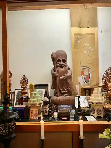 明静寺の{uncategorized: "未分類", other: "その他", undefined: "問題あり", building: "その他建物", grave: "お墓", sacred_gate: "鳥居", guardian: "狛犬", statue: "像", buddha: "仏像", history: "歴史", nature: "自然", garden: "庭園", animal: "動物", pagoda: "塔", temizu: "手水舎", mountain_gate: "山門・神門", sanctuary: "本殿・本堂", subordinate: "末社・摂社", art: "芸術", scenery: "景色", jizo: "地蔵", ema: "絵馬", goshuin: "御朱印", omikuji: "おみくじ", items: "授与品その他", amulet: "お守り", goshuincho: "御朱印帳", eats: "食事", festival: "お祭り", votive_dance: "神楽", shichigosan: "七五三参", wedding: "結婚式", experience: "体験その他", initially: "初詣", around: "周辺", anti_infection: "感染症対策"}