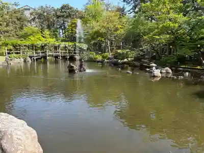 白山神社の{uncategorized: "未分類", other: "その他", undefined: "問題あり", building: "その他建物", grave: "お墓", sacred_gate: "鳥居", guardian: "狛犬", statue: "像", buddha: "仏像", history: "歴史", nature: "自然", garden: "庭園", animal: "動物", pagoda: "塔", temizu: "手水舎", mountain_gate: "山門・神門", sanctuary: "本殿・本堂", subordinate: "末社・摂社", art: "芸術", scenery: "景色", jizo: "地蔵", ema: "絵馬", goshuin: "御朱印", omikuji: "おみくじ", items: "授与品その他", amulet: "お守り", goshuincho: "御朱印帳", eats: "食事", festival: "お祭り", votive_dance: "神楽", shichigosan: "七五三参", wedding: "結婚式", experience: "体験その他", initially: "初詣", around: "周辺", anti_infection: "感染症対策"}