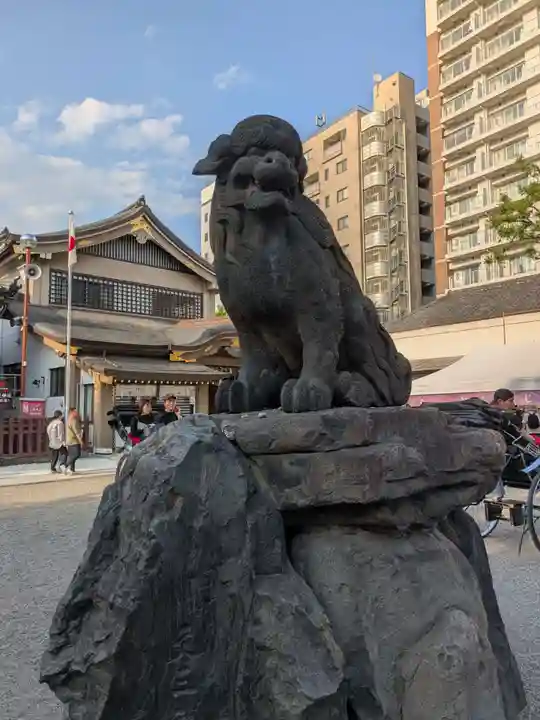 浅草神社の狛犬