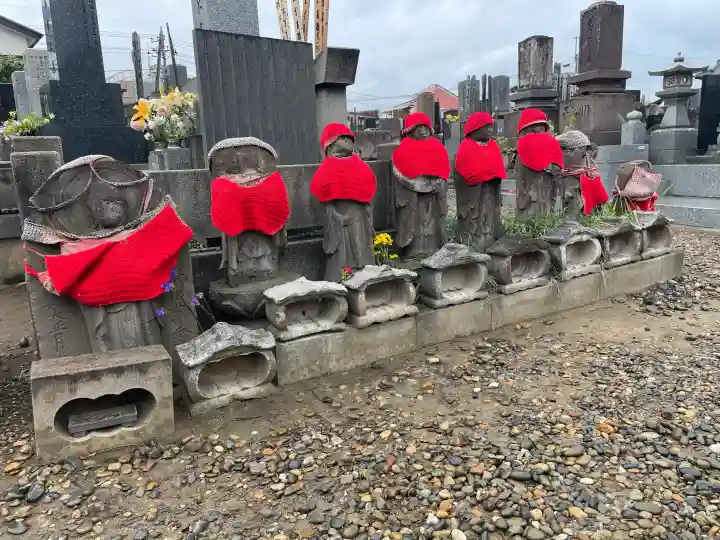 千葉寺の{uncategorized: "未分類", other: "その他", undefined: "問題あり", building: "その他建物", grave: "お墓", sacred_gate: "鳥居", guardian: "狛犬", statue: "像", buddha: "仏像", history: "歴史", nature: "自然", garden: "庭園", animal: "動物", pagoda: "塔", temizu: "手水舎", mountain_gate: "山門・神門", sanctuary: "本殿・本堂", subordinate: "末社・摂社", art: "芸術", scenery: "景色", jizo: "地蔵", ema: "絵馬", goshuin: "御朱印", omikuji: "おみくじ", items: "授与品その他", amulet: "お守り", goshuincho: "御朱印帳", eats: "食事", festival: "お祭り", votive_dance: "神楽", shichigosan: "七五三参", wedding: "結婚式", experience: "体験その他", initially: "初詣", around: "周辺", anti_infection: "感染症対策"}