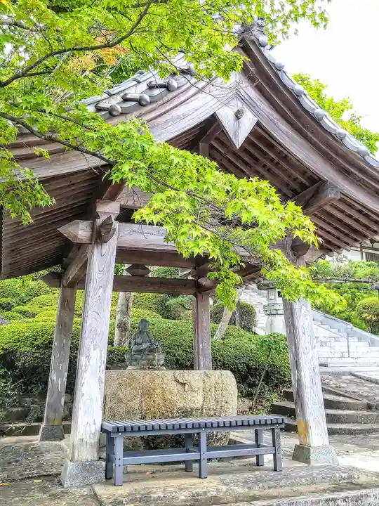 称名寺の手水舎