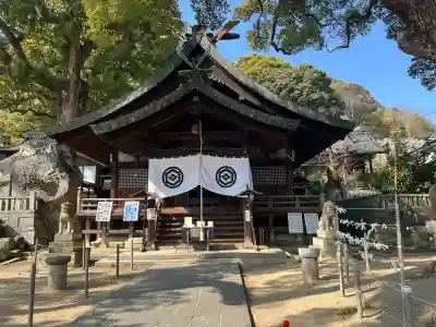 艮神社の{uncategorized: "未分類", other: "その他", undefined: "問題あり", building: "その他建物", grave: "お墓", sacred_gate: "鳥居", guardian: "狛犬", statue: "像", buddha: "仏像", history: "歴史", nature: "自然", garden: "庭園", animal: "動物", pagoda: "塔", temizu: "手水舎", mountain_gate: "山門・神門", sanctuary: "本殿・本堂", subordinate: "末社・摂社", art: "芸術", scenery: "景色", jizo: "地蔵", ema: "絵馬", goshuin: "御朱印", omikuji: "おみくじ", items: "授与品その他", amulet: "お守り", goshuincho: "御朱印帳", eats: "食事", festival: "お祭り", votive_dance: "神楽", shichigosan: "七五三参", wedding: "結婚式", experience: "体験その他", initially: "初詣", around: "周辺", anti_infection: "感染症対策"}