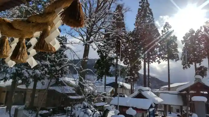 大日靈貴神社の建物その他