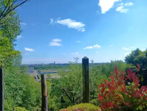 佛眼院の{uncategorized: "未分類", other: "その他", undefined: "問題あり", building: "その他建物", grave: "お墓", sacred_gate: "鳥居", guardian: "狛犬", statue: "像", buddha: "仏像", history: "歴史", nature: "自然", garden: "庭園", animal: "動物", pagoda: "塔", temizu: "手水舎", mountain_gate: "山門・神門", sanctuary: "本殿・本堂", subordinate: "末社・摂社", art: "芸術", scenery: "景色", jizo: "地蔵", ema: "絵馬", goshuin: "御朱印", omikuji: "おみくじ", items: "授与品その他", amulet: "お守り", goshuincho: "御朱印帳", eats: "食事", festival: "お祭り", votive_dance: "神楽", shichigosan: "七五三参", wedding: "結婚式", experience: "体験その他", initially: "初詣", around: "周辺", anti_infection: "感染症対策"}