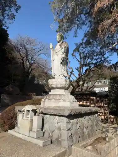 長福寺の{uncategorized: "未分類", other: "その他", undefined: "問題あり", building: "その他建物", grave: "お墓", sacred_gate: "鳥居", guardian: "狛犬", statue: "像", buddha: "仏像", history: "歴史", nature: "自然", garden: "庭園", animal: "動物", pagoda: "塔", temizu: "手水舎", mountain_gate: "山門・神門", sanctuary: "本殿・本堂", subordinate: "末社・摂社", art: "芸術", scenery: "景色", jizo: "地蔵", ema: "絵馬", goshuin: "御朱印", omikuji: "おみくじ", items: "授与品その他", amulet: "お守り", goshuincho: "御朱印帳", eats: "食事", festival: "お祭り", votive_dance: "神楽", shichigosan: "七五三参", wedding: "結婚式", experience: "体験その他", initially: "初詣", around: "周辺", anti_infection: "感染症対策"}