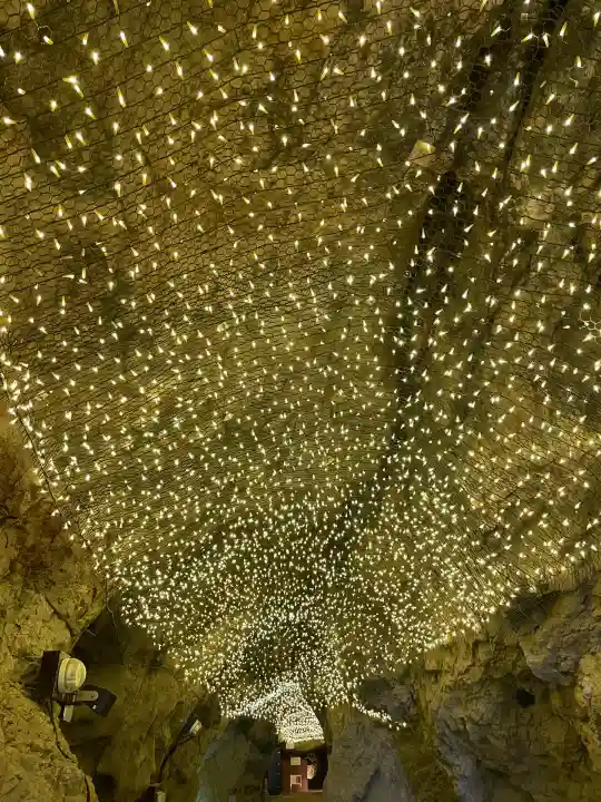 江の島岩屋(神奈川県)