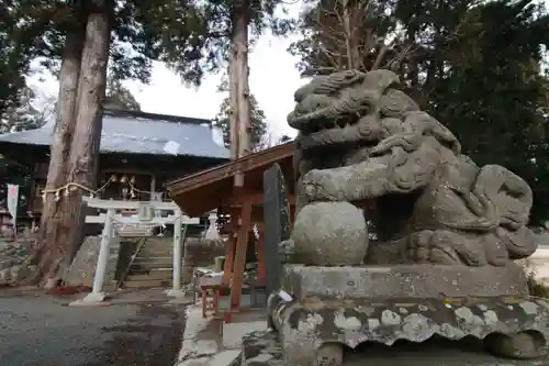 高司神社〜むすびの神の鎮まる社〜の狛犬