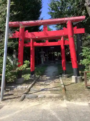 稲荷社の鳥居