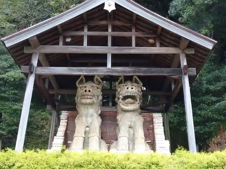 八王子神社の狛犬
