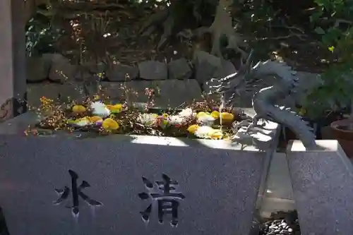 東海市熊野神社の手水舎