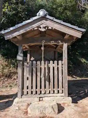 皇太神社の{uncategorized: "未分類", other: "その他", undefined: "問題あり", building: "その他建物", grave: "お墓", sacred_gate: "鳥居", guardian: "狛犬", statue: "像", buddha: "仏像", history: "歴史", nature: "自然", garden: "庭園", animal: "動物", pagoda: "塔", temizu: "手水舎", mountain_gate: "山門・神門", sanctuary: "本殿・本堂", subordinate: "末社・摂社", art: "芸術", scenery: "景色", jizo: "地蔵", ema: "絵馬", goshuin: "御朱印", omikuji: "おみくじ", items: "授与品その他", amulet: "お守り", goshuincho: "御朱印帳", eats: "食事", festival: "お祭り", votive_dance: "神楽", shichigosan: "七五三参", wedding: "結婚式", experience: "体験その他", initially: "初詣", around: "周辺", anti_infection: "感染症対策"}