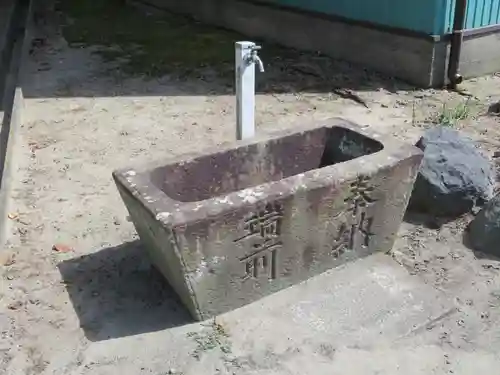 桜ヶ池池宮神社の手水舎