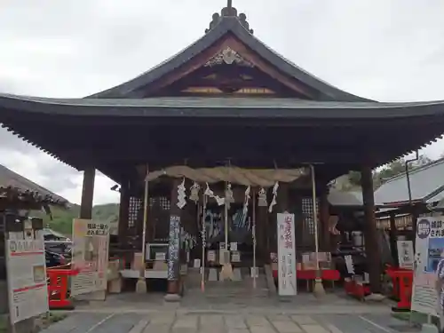 白崎八幡宮の本殿