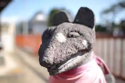 普賢願生稲荷神社の狛犬