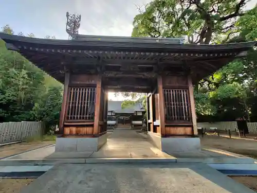 八幡神社の山門