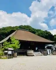 瀧山寺の本殿