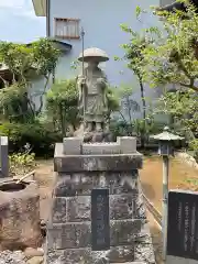 龍泉寺の像