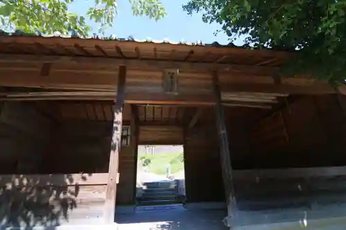 大六天麻王神社の山門