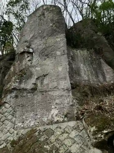 堂の下の岩観音の{uncategorized: "未分類", other: "その他", undefined: "問題あり", building: "その他建物", grave: "お墓", sacred_gate: "鳥居", guardian: "狛犬", statue: "像", buddha: "仏像", history: "歴史", nature: "自然", garden: "庭園", animal: "動物", pagoda: "塔", temizu: "手水舎", mountain_gate: "山門・神門", sanctuary: "本殿・本堂", subordinate: "末社・摂社", art: "芸術", scenery: "景色", jizo: "地蔵", ema: "絵馬", goshuin: "御朱印", omikuji: "おみくじ", items: "授与品その他", amulet: "お守り", goshuincho: "御朱印帳", eats: "食事", festival: "お祭り", votive_dance: "神楽", shichigosan: "七五三参", wedding: "結婚式", experience: "体験その他", initially: "初詣", around: "周辺", anti_infection: "感染症対策"}