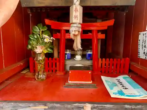 楠谷白玉稲荷社の本殿・本堂