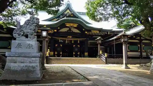 穴八幡宮の本殿・本堂