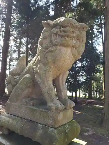 天高神社の狛犬