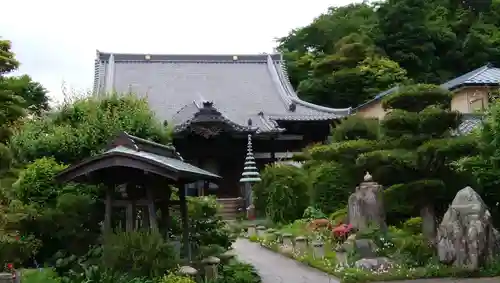 宝積寺の本殿・本堂
