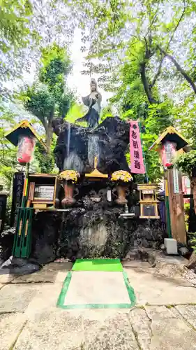 吉原弁財天本宮（吉原神社奥宮）の像