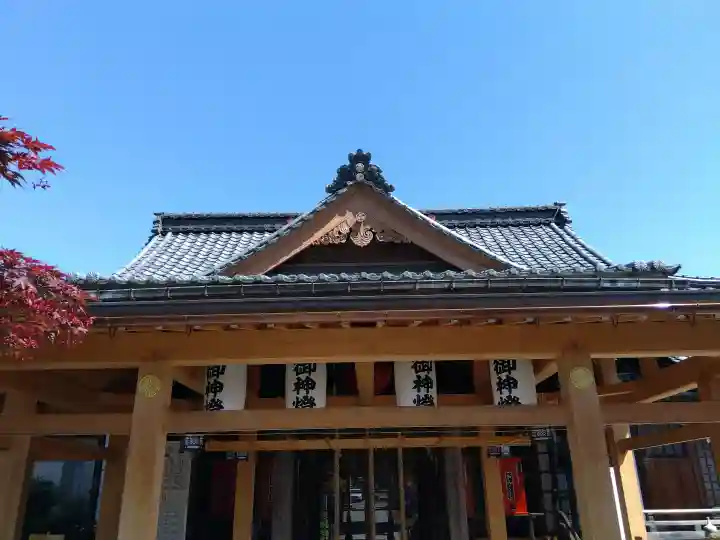 總社 和田八幡宮の{uncategorized: "未分類", other: "その他", undefined: "問題あり", building: "その他建物", grave: "お墓", sacred_gate: "鳥居", guardian: "狛犬", statue: "像", buddha: "仏像", history: "歴史", nature: "自然", garden: "庭園", animal: "動物", pagoda: "塔", temizu: "手水舎", mountain_gate: "山門・神門", sanctuary: "本殿・本堂", subordinate: "末社・摂社", art: "芸術", scenery: "景色", jizo: "地蔵", ema: "絵馬", goshuin: "御朱印", omikuji: "おみくじ", items: "授与品その他", amulet: "お守り", goshuincho: "御朱印帳", eats: "食事", festival: "お祭り", votive_dance: "神楽", shichigosan: "七五三参", wedding: "結婚式", experience: "体験その他", initially: "初詣", around: "周辺", anti_infection: "感染症対策"}