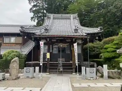 神王寺の本殿