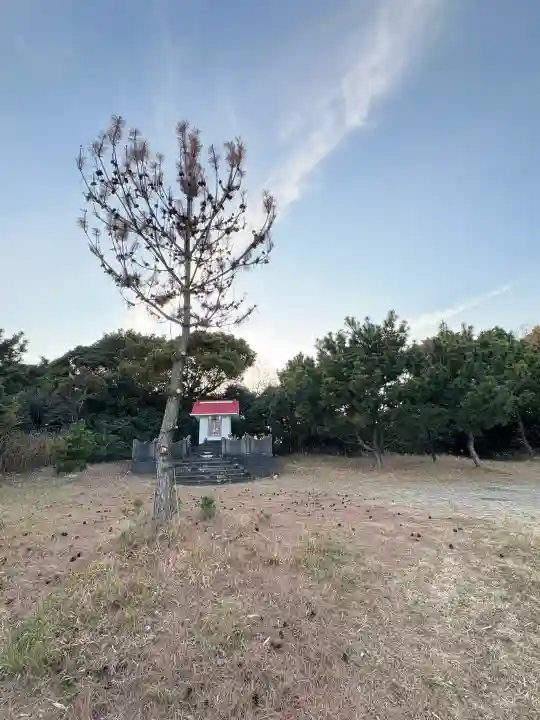 龍王神社の{uncategorized: "未分類", other: "その他", undefined: "問題あり", building: "その他建物", grave: "お墓", sacred_gate: "鳥居", guardian: "狛犬", statue: "像", buddha: "仏像", history: "歴史", nature: "自然", garden: "庭園", animal: "動物", pagoda: "塔", temizu: "手水舎", mountain_gate: "山門・神門", sanctuary: "本殿・本堂", subordinate: "末社・摂社", art: "芸術", scenery: "景色", jizo: "地蔵", ema: "絵馬", goshuin: "御朱印", omikuji: "おみくじ", items: "授与品その他", amulet: "お守り", goshuincho: "御朱印帳", eats: "食事", festival: "お祭り", votive_dance: "神楽", shichigosan: "七五三参", wedding: "結婚式", experience: "体験その他", initially: "初詣", around: "周辺", anti_infection: "感染症対策"}