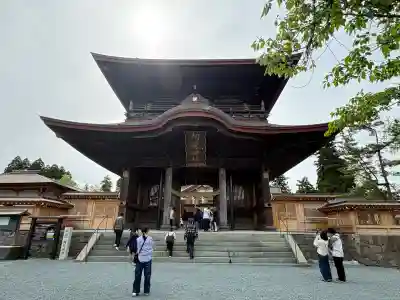 阿蘇神社の{uncategorized: "未分類", other: "その他", undefined: "問題あり", building: "その他建物", grave: "お墓", sacred_gate: "鳥居", guardian: "狛犬", statue: "像", buddha: "仏像", history: "歴史", nature: "自然", garden: "庭園", animal: "動物", pagoda: "塔", temizu: "手水舎", mountain_gate: "山門・神門", sanctuary: "本殿・本堂", subordinate: "末社・摂社", art: "芸術", scenery: "景色", jizo: "地蔵", ema: "絵馬", goshuin: "御朱印", omikuji: "おみくじ", items: "授与品その他", amulet: "お守り", goshuincho: "御朱印帳", eats: "食事", festival: "お祭り", votive_dance: "神楽", shichigosan: "七五三参", wedding: "結婚式", experience: "体験その他", initially: "初詣", around: "周辺", anti_infection: "感染症対策"}