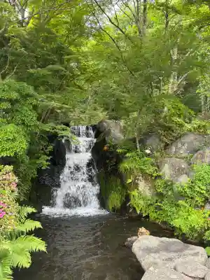 富士山東口本宮 冨士浅間神社の{uncategorized: "未分類", other: "その他", undefined: "問題あり", building: "その他建物", grave: "お墓", sacred_gate: "鳥居", guardian: "狛犬", statue: "像", buddha: "仏像", history: "歴史", nature: "自然", garden: "庭園", animal: "動物", pagoda: "塔", temizu: "手水舎", mountain_gate: "山門・神門", sanctuary: "本殿・本堂", subordinate: "末社・摂社", art: "芸術", scenery: "景色", jizo: "地蔵", ema: "絵馬", goshuin: "御朱印", omikuji: "おみくじ", items: "授与品その他", amulet: "お守り", goshuincho: "御朱印帳", eats: "食事", festival: "お祭り", votive_dance: "神楽", shichigosan: "七五三参", wedding: "結婚式", experience: "体験その他", initially: "初詣", around: "周辺", anti_infection: "感染症対策"}