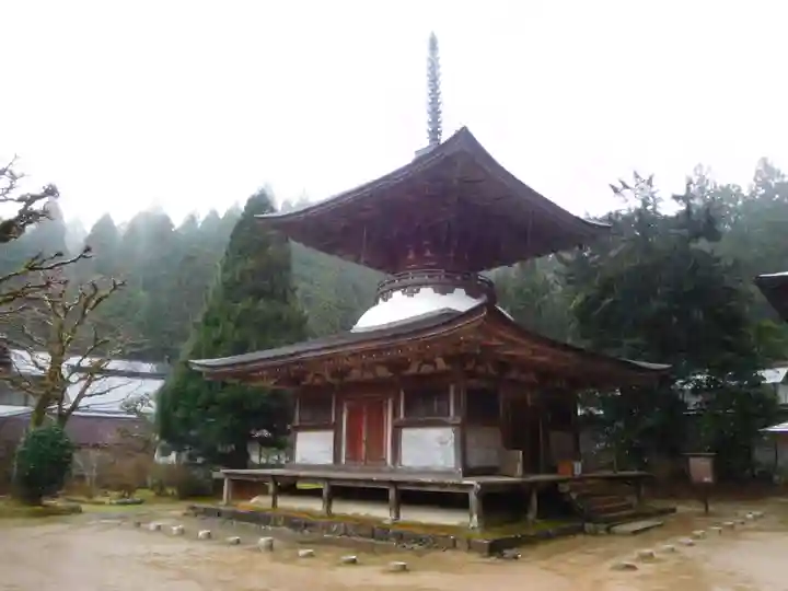 金剛三昧院の塔