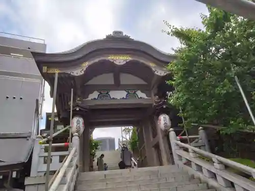 湯島天満宮の山門