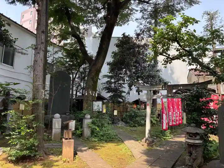 くまくま神社(導きの社 熊野町熊野神社)(東京都)