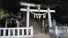 諏訪神社の鳥居