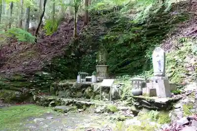 脳天大神龍王院のその他建物