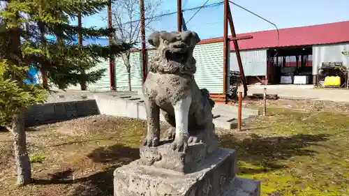 樺戸神社の狛犬