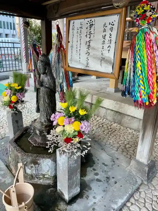 常泉院の{uncategorized: "未分類", other: "その他", undefined: "問題あり", building: "その他建物", grave: "お墓", sacred_gate: "鳥居", guardian: "狛犬", statue: "像", buddha: "仏像", history: "歴史", nature: "自然", garden: "庭園", animal: "動物", pagoda: "塔", temizu: "手水舎", mountain_gate: "山門・神門", sanctuary: "本殿・本堂", subordinate: "末社・摂社", art: "芸術", scenery: "景色", jizo: "地蔵", ema: "絵馬", goshuin: "御朱印", omikuji: "おみくじ", items: "授与品その他", amulet: "お守り", goshuincho: "御朱印帳", eats: "食事", festival: "お祭り", votive_dance: "神楽", shichigosan: "七五三参", wedding: "結婚式", experience: "体験その他", initially: "初詣", around: "周辺", anti_infection: "感染症対策"}