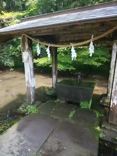 赤城神社(三夜沢町)の手水