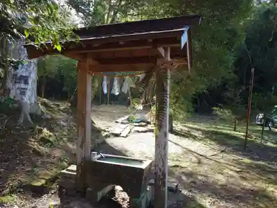 鵜羽神社の手水舎
