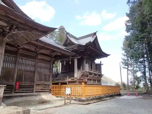 大川上美良布神社の本殿