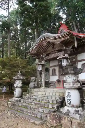 華厳寺の本殿・本堂