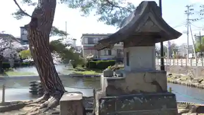 麓山弁財天の本殿・本堂