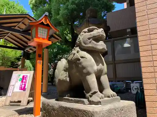 上目黒氷川神社の狛犬