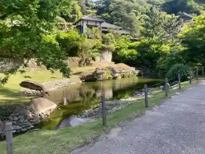 円覚寺の{uncategorized: "未分類", other: "その他", undefined: "問題あり", building: "その他建物", grave: "お墓", sacred_gate: "鳥居", guardian: "狛犬", statue: "像", buddha: "仏像", history: "歴史", nature: "自然", garden: "庭園", animal: "動物", pagoda: "塔", temizu: "手水舎", mountain_gate: "山門・神門", sanctuary: "本殿・本堂", subordinate: "末社・摂社", art: "芸術", scenery: "景色", jizo: "地蔵", ema: "絵馬", goshuin: "御朱印", omikuji: "おみくじ", items: "授与品その他", amulet: "お守り", goshuincho: "御朱印帳", eats: "食事", festival: "お祭り", votive_dance: "神楽", shichigosan: "七五三参", wedding: "結婚式", experience: "体験その他", initially: "初詣", around: "周辺", anti_infection: "感染症対策"}